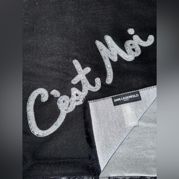 New Sequin Karl Lagerfeld Paris Reversible Black & White Scarf OS, $58 - Picture 6 of 10